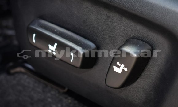 Buy New Toyota Hilux Black Car in Amleang in Kampong Speu Province Buy New Toyota Hilux Black Car in Amleang in Kampong Speu Province