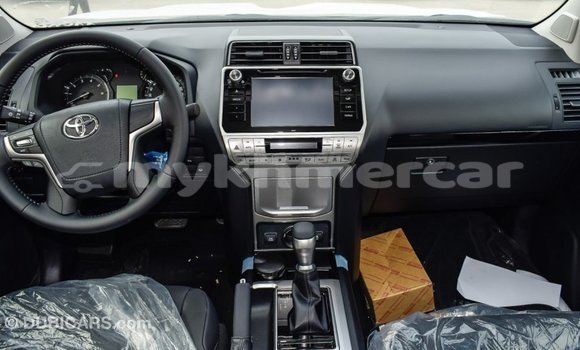 Acheter Import Voiture Toyota Prado Noir à Import - Dubai, Kampot Province Acheter Import Voiture Toyota Prado Noir à Import - Dubai, Kampot Province