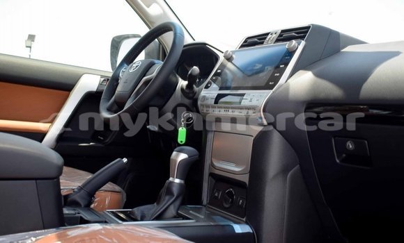 Buy New Toyota Prado Black Car in Amleang in Kampong Speu Province Buy New Toyota Prado Black Car in Amleang in Kampong Speu Province