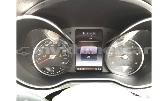 Acheter Import Voiture Mercedes-Benz 250 Bleu à Import - Dubai, Kampot Province Acheter Import Voiture Mercedes-Benz 250 Bleu à Import - Dubai, Kampot Province