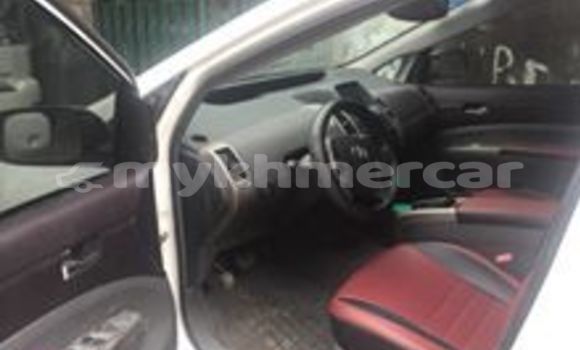 Buy Used Toyota Prius White Car in Phnom Penh in Phnom Penh Buy Used Toyota Prius White Car in Phnom Penh in Phnom Penh