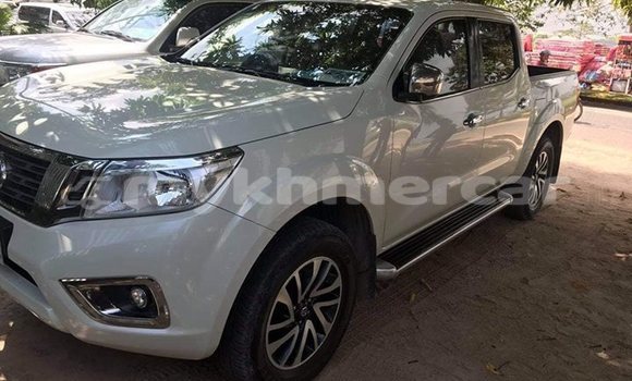 Buy Used Nissan Navara White Car in Phnom Penh in Phnom Penh