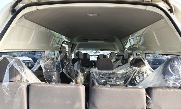 Buy New Toyota Hiace White Car in Amleang in Kampong Speu Province Buy New Toyota Hiace White Car in Amleang in Kampong Speu Province