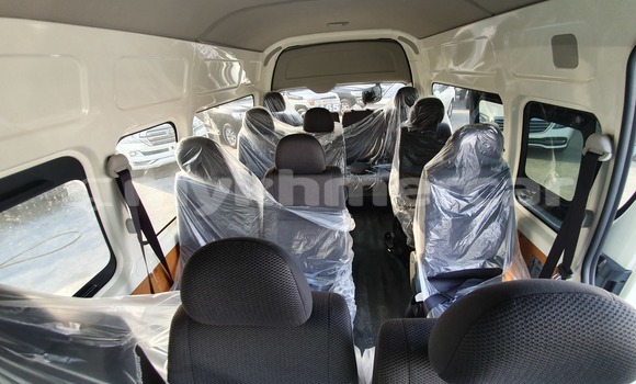 Buy New Toyota Hiace White Car in Amleang in Kampong Speu Province Buy New Toyota Hiace White Car in Amleang in Kampong Speu Province