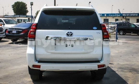 Buy New Toyota Prado White Car in Amleang in Kampong Speu Province Buy New Toyota Prado White Car in Amleang in Kampong Speu Province