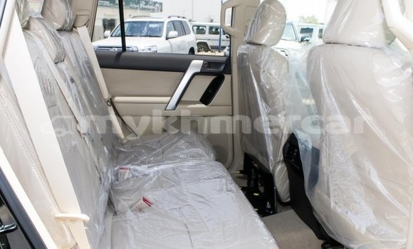 Buy New Toyota Prado Black Car in Amleang in Kampong Speu Province Buy New Toyota Prado Black Car in Amleang in Kampong Speu Province