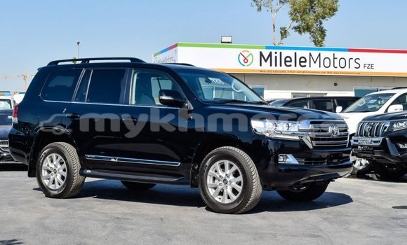 Buy New Toyota Land Cruiser Black Car in Amleang in Kampong Speu Province Buy New Toyota Land Cruiser Black Car in Amleang in Kampong Speu Province