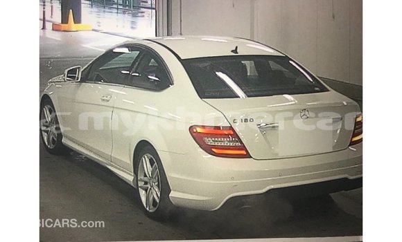 ទិញ នាំចូល Mercedes-Benz 190 (W201) White ឡាន} ក្នុង Import - Dubai ក្នុង Kampot Province ទិញ នាំចូល Mercedes-Benz 190 (W201) White ឡាន} ក្នុង Import - Dubai ក្នុង Kampot Province