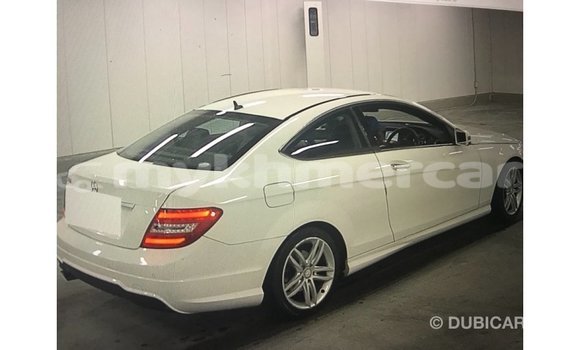 ទិញ នាំចូល Mercedes-Benz 190 (W201) White ឡាន} ក្នុង Import - Dubai ក្នុង Kampot Province ទិញ នាំចូល Mercedes-Benz 190 (W201) White ឡាន} ក្នុង Import - Dubai ក្នុង Kampot Province
