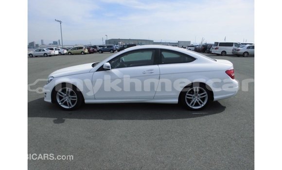 ទិញ នាំចូល Mercedes-Benz 190 (W201) White ឡាន} ក្នុង Import - Dubai ក្នុង Kampot Province ទិញ នាំចូល Mercedes-Benz 190 (W201) White ឡាន} ក្នុង Import - Dubai ក្នុង Kampot Province