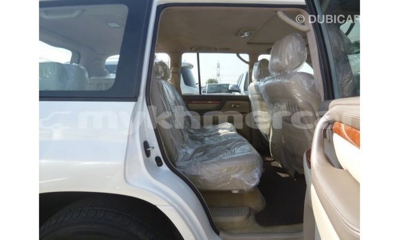 ទិញ នាំចូល Toyota Land Cruiser White ឡាន} ក្នុង Import - Dubai ក្នុង Kampot Province ទិញ នាំចូល Toyota Land Cruiser White ឡាន} ក្នុង Import - Dubai ក្នុង Kampot Province