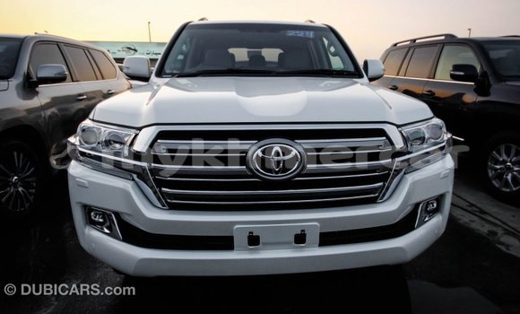 Buy Import Toyota Land Cruiser White Car in Import - Dubai in Kampot Province Buy Import Toyota Land Cruiser White Car in Import - Dubai in Kampot Province