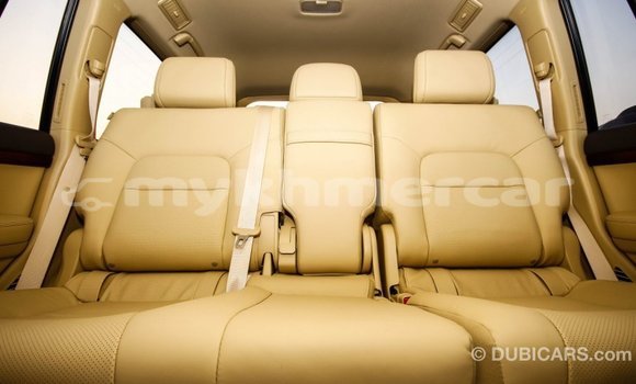 Buy Import Toyota Land Cruiser White Car in Import - Dubai in Kampot Province Buy Import Toyota Land Cruiser White Car in Import - Dubai in Kampot Province
