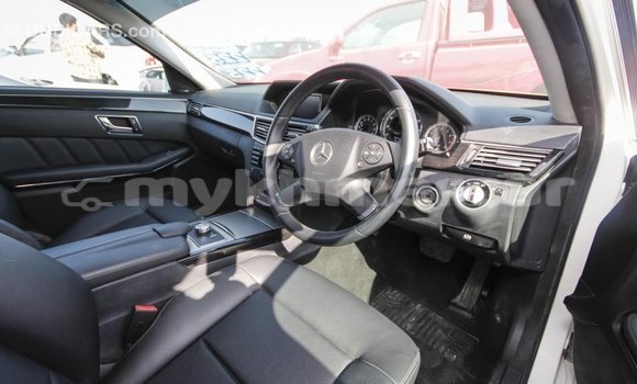 Buy Import Mercedes-Benz 200 White Car in Import - Dubai in Kampot Province Buy Import Mercedes-Benz 200 White Car in Import - Dubai in Kampot Province