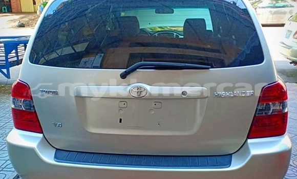 Buy Used Toyota Highlander Silver Car in Phnom Penh in Phnom Penh Buy Used Toyota Highlander Silver Car in Phnom Penh in Phnom Penh