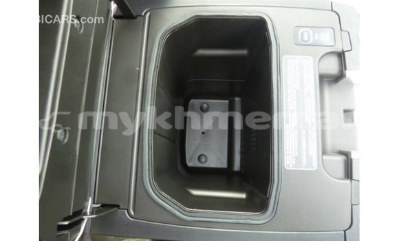 Acheter Import Voiture Toyota Land Cruiser Autre à Import - Dubai, Kampot Province Acheter Import Voiture Toyota Land Cruiser Autre à Import - Dubai, Kampot Province