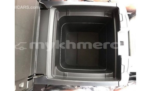 Acheter Import Voiture Toyota Land Cruiser Noir à Import - Dubai, Kampot Province Acheter Import Voiture Toyota Land Cruiser Noir à Import - Dubai, Kampot Province