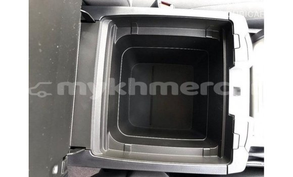 Acheter Import Voiture Toyota Land Cruiser Autre à Import - Dubai, Kampot Province Acheter Import Voiture Toyota Land Cruiser Autre à Import - Dubai, Kampot Province