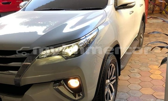 Buy Used Toyota Fortuner White Car in Phnom Penh in Phnom Penh Buy Used Toyota Fortuner White Car in Phnom Penh in Phnom Penh