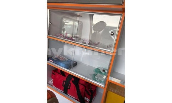 ទិញ នាំចូល Toyota Hiace White ឡាន} ក្នុង Import - Dubai ក្នុង Kampot Province ទិញ នាំចូល Toyota Hiace White ឡាន} ក្នុង Import - Dubai ក្នុង Kampot Province