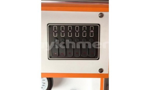 ទិញ នាំចូល Toyota Hiace White ឡាន} ក្នុង Import - Dubai ក្នុង Kampot Province ទិញ នាំចូល Toyota Hiace White ឡាន} ក្នុង Import - Dubai ក្នុង Kampot Province