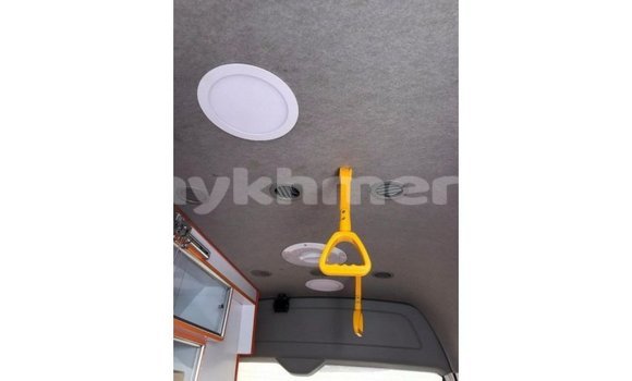 ទិញ នាំចូល Toyota Hiace White ឡាន} ក្នុង Import - Dubai ក្នុង Kampot Province ទិញ នាំចូល Toyota Hiace White ឡាន} ក្នុង Import - Dubai ក្នុង Kampot Province