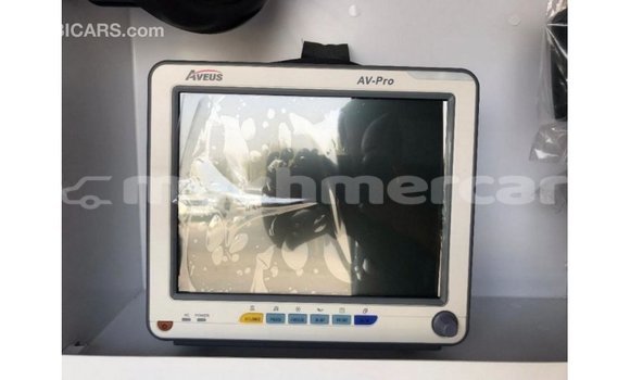 Acheter Import Voiture Toyota Hiace Blanc à Import - Dubai, Kampot Province Acheter Import Voiture Toyota Hiace Blanc à Import - Dubai, Kampot Province