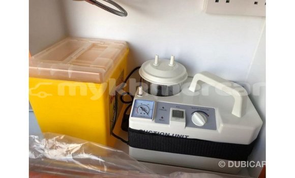 Acheter Import Voiture Toyota Hiace Blanc à Import - Dubai, Kampot Province Acheter Import Voiture Toyota Hiace Blanc à Import - Dubai, Kampot Province