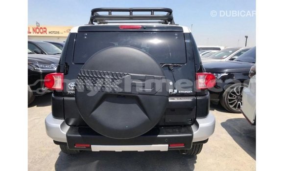 Acheter Import Voiture Toyota FJ Cruiser Noir à Import - Dubai, Kampot Province Acheter Import Voiture Toyota FJ Cruiser Noir à Import - Dubai, Kampot Province