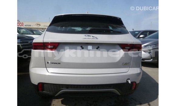 Acheter Import Voiture Jaguar E-Pace Blanc à Import - Dubai, Kampot Province Acheter Import Voiture Jaguar E-Pace Blanc à Import - Dubai, Kampot Province