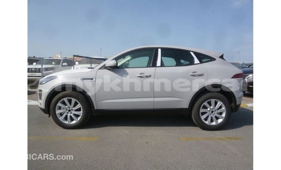 Acheter Import Voiture Jaguar E-Pace Blanc à Import - Dubai, Kampot Province Acheter Import Voiture Jaguar E-Pace Blanc à Import - Dubai, Kampot Province
