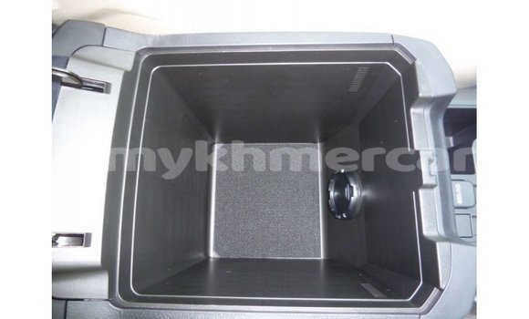 ទិញ នាំចូល Toyota Prado White ឡាន} ក្នុង Import - Dubai ក្នុង Kampot Province ទិញ នាំចូល Toyota Prado White ឡាន} ក្នុង Import - Dubai ក្នុង Kampot Province