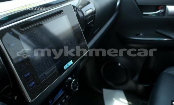 Acheter Import Voiture Toyota Hilux Autre à Import - Dubai, Kampot Province Acheter Import Voiture Toyota Hilux Autre à Import - Dubai, Kampot Province