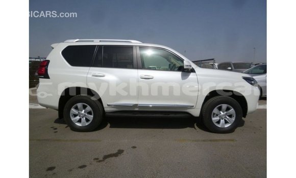 Acheter Import Voiture Toyota Prado Blanc à Import - Dubai, Kampot Province Acheter Import Voiture Toyota Prado Blanc à Import - Dubai, Kampot Province
