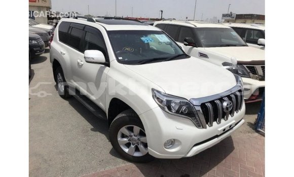 Acheter Import Voiture Toyota Prado Blanc à Import - Dubai, Kampot Province Acheter Import Voiture Toyota Prado Blanc à Import - Dubai, Kampot Province