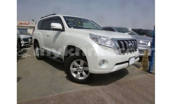 Acheter Import Voiture Toyota Prado Blanc à Import - Dubai, Kampot Province Acheter Import Voiture Toyota Prado Blanc à Import - Dubai, Kampot Province