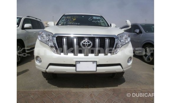 Acheter Import Voiture Toyota Prado Blanc à Import - Dubai, Kampot Province Acheter Import Voiture Toyota Prado Blanc à Import - Dubai, Kampot Province