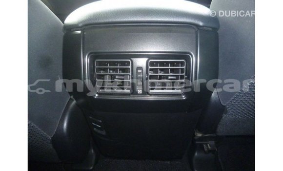 Acheter Import Voiture Toyota Prado Blanc à Import - Dubai, Kampot Province Acheter Import Voiture Toyota Prado Blanc à Import - Dubai, Kampot Province