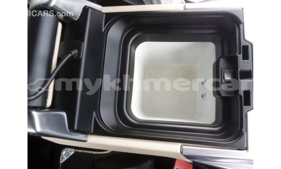 ទិញ នាំចូល Land Rover Range Rover Other ឡាន} ក្នុង Import - Dubai ក្នុង Kampot Province ទិញ នាំចូល Land Rover Range Rover Other ឡាន} ក្នុង Import - Dubai ក្នុង Kampot Province