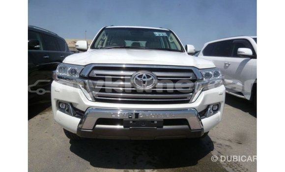 Buy Import Toyota Land Cruiser White Car in Import - Dubai in Kampot Province Buy Import Toyota Land Cruiser White Car in Import - Dubai in Kampot Province