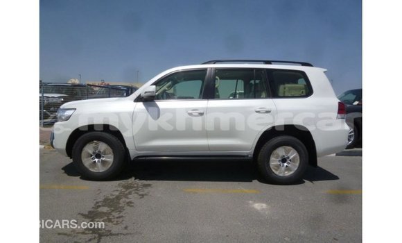 Buy Import Toyota Land Cruiser White Car in Import - Dubai in Kampot Province Buy Import Toyota Land Cruiser White Car in Import - Dubai in Kampot Province