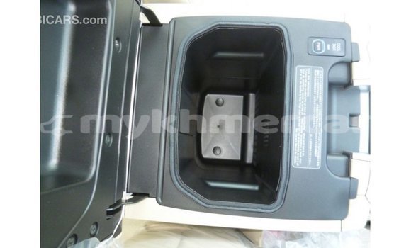 Buy Import Toyota Land Cruiser White Car in Import - Dubai in Kampot Province Buy Import Toyota Land Cruiser White Car in Import - Dubai in Kampot Province