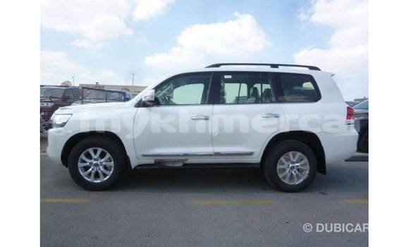 ទិញ នាំចូល Toyota Land Cruiser White ឡាន} ក្នុង Import - Dubai ក្នុង Kampot Province ទិញ នាំចូល Toyota Land Cruiser White ឡាន} ក្នុង Import - Dubai ក្នុង Kampot Province