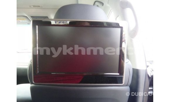 Acheter Import Voiture Toyota Land Cruiser Autre à Import - Dubai, Kampot Province Acheter Import Voiture Toyota Land Cruiser Autre à Import - Dubai, Kampot Province