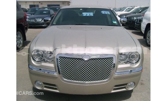Buy Import Chrysler 300 Beige Car in Import - Dubai in Kampot Province Buy Import Chrysler 300 Beige Car in Import - Dubai in Kampot Province
