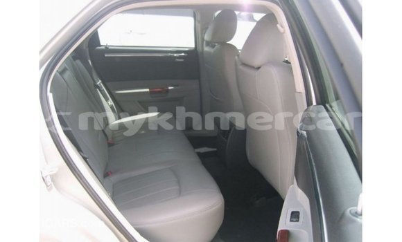 Buy Import Chrysler 300 Beige Car in Import - Dubai in Kampot Province Buy Import Chrysler 300 Beige Car in Import - Dubai in Kampot Province