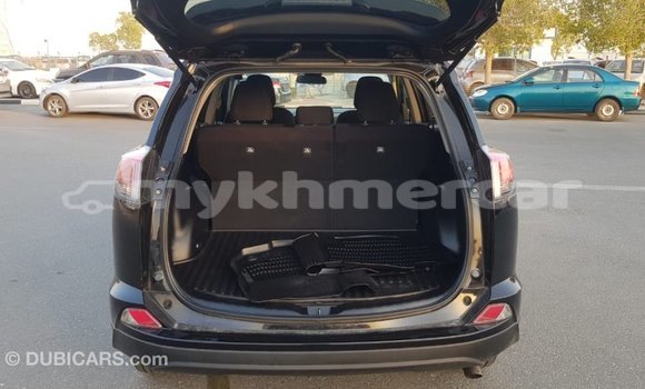 Acheter Import Utilitaire Toyota HiAce Noir à Import - Dubai, Kampot Province Acheter Import Utilitaire Toyota HiAce Noir à Import - Dubai, Kampot Province