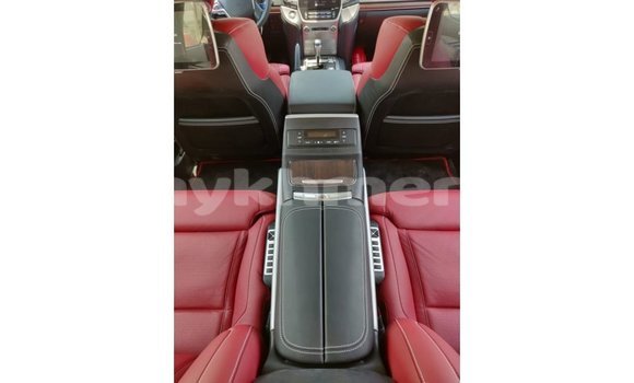 Acheter Import Voiture Toyota Land Cruiser Noir à Import - Dubai, Kampot Province Acheter Import Voiture Toyota Land Cruiser Noir à Import - Dubai, Kampot Province