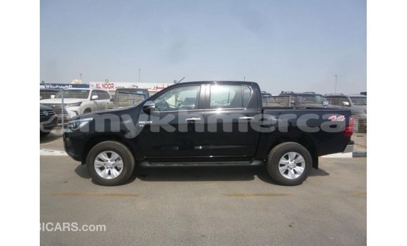 Acheter Import Voiture Toyota Hilux Noir à Import - Dubai, Kampot Province Acheter Import Voiture Toyota Hilux Noir à Import - Dubai, Kampot Province