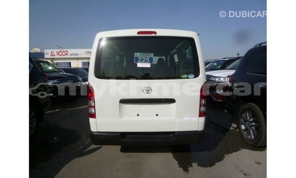 ទិញ នាំចូល Toyota Hiace White ឡាន} ក្នុង Import - Dubai ក្នុង Kampot Province ទិញ នាំចូល Toyota Hiace White ឡាន} ក្នុង Import - Dubai ក្នុង Kampot Province